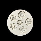 Baking cake decorating florets